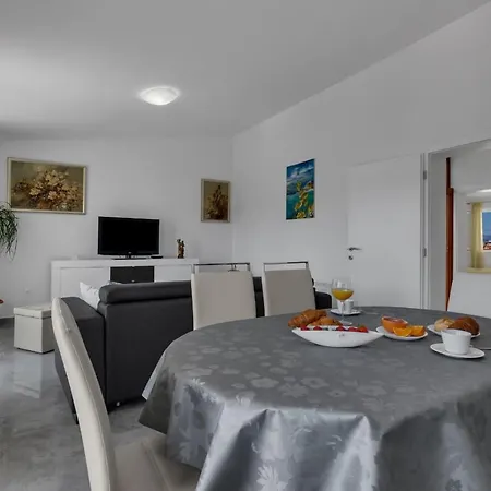 Apartment Ana Makarska
