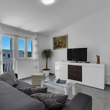 Ana Apartment