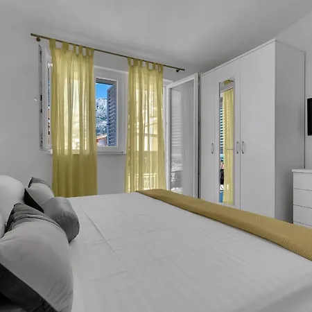 Ana Apartment