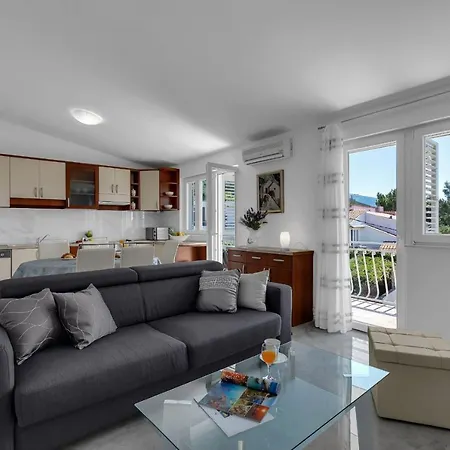 Ana Apartment